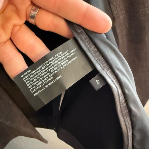 Theory Clinton Blazer - Picture 5 of 9